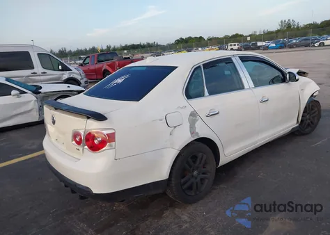 2008 Volkswagen Jetta S z USA, uszkodzony, nr VIN 3VWJM71K38M015261